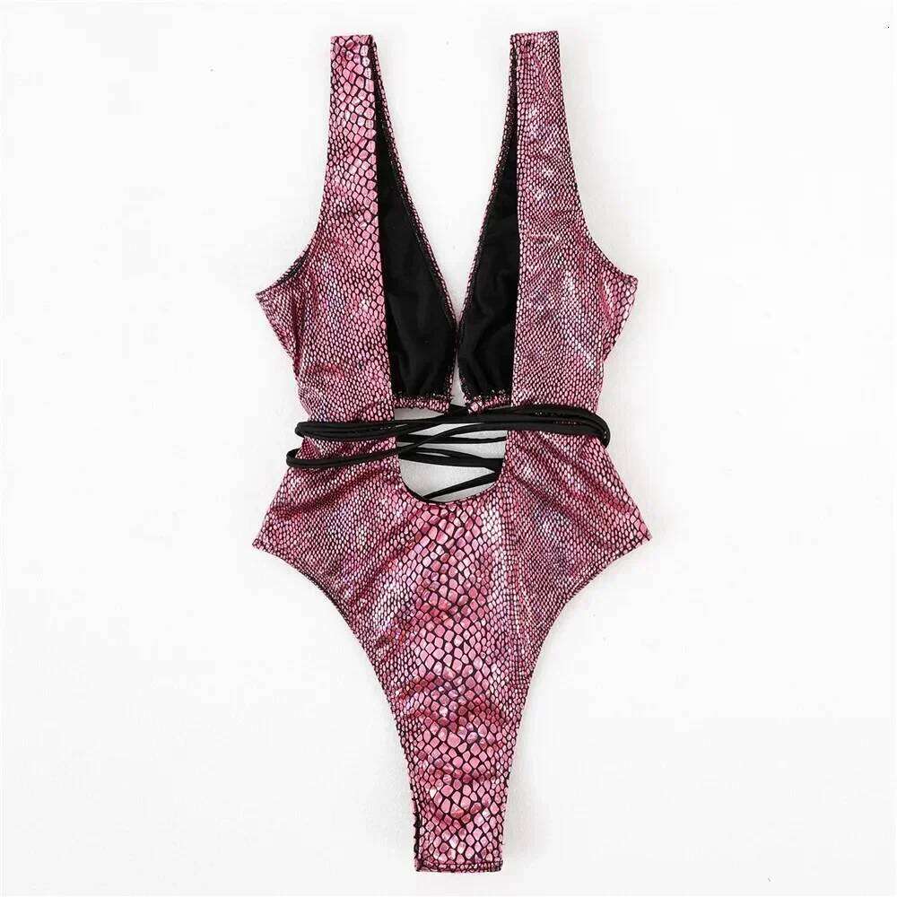 Sexy Gold Snake Print Shiny Swimwear Cut Out Monokini One Piece Swimsuits Women 2025 String Cross Bathing Swimming Suit Bodysuit Y260303