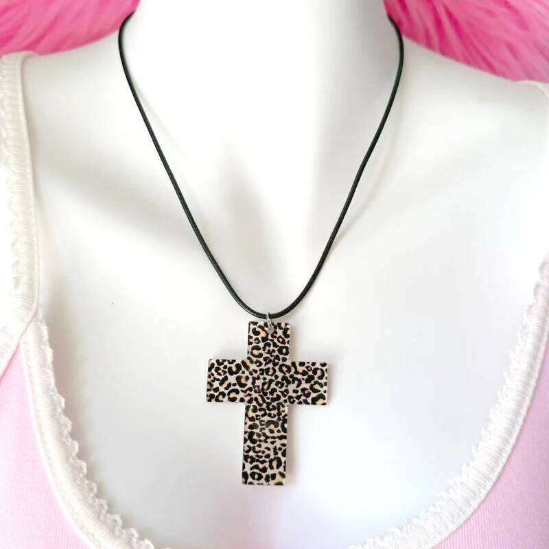 Y2K Jewelry Acrylic Leopard Zebra Print Cross for Women Cool Kawaii Cute Fashion Sexy Necklace Punk Accessories Goth H260312