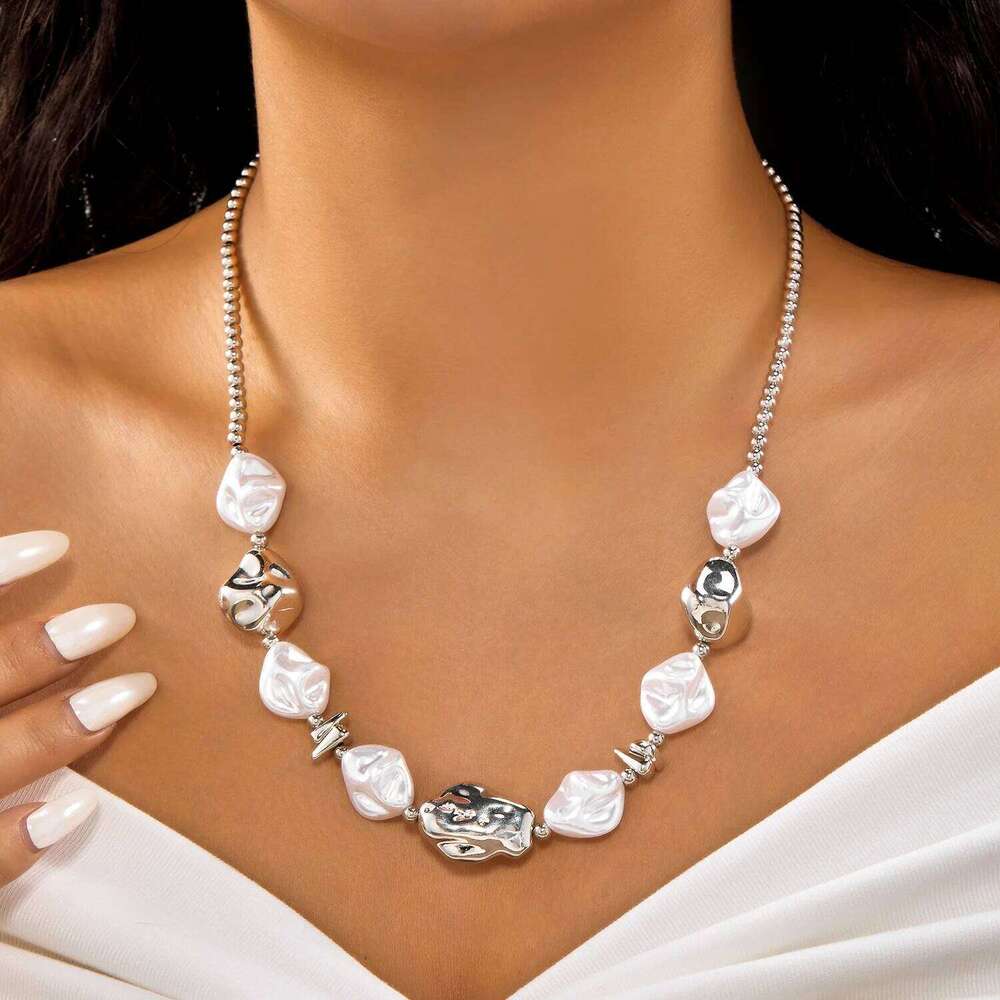 Modern Baroque Imitation Pearl for Women Glittering Heart Gold Color Chain Layered Necklace Party Jewelry Accessories H260312