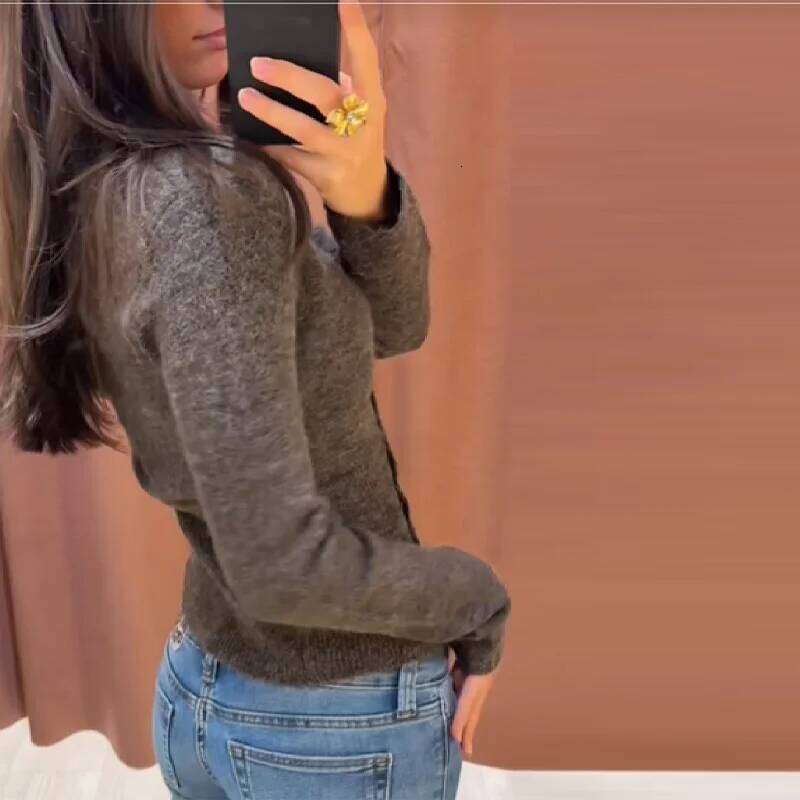 Elegant Trendy Short Knitted Cardigan V-neck Slim Fit Sexy Winter Innerwear Fashionable Temperament Knitwear Autumn Women's Top Z260313