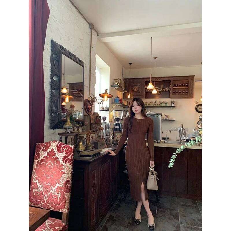 Minimalist Round Neck Knitted Dress Women in Autumn and Winter Maillard Temperament Waist Cinching Base Hip Hugging Fur Skirt Z260313