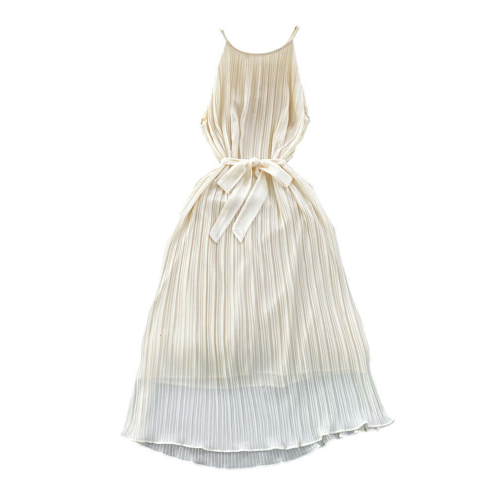 Seaside vacation beach skirt, fashionable and gentle style, backless collar, sleeveless waist, medium length A-line pleated skirt