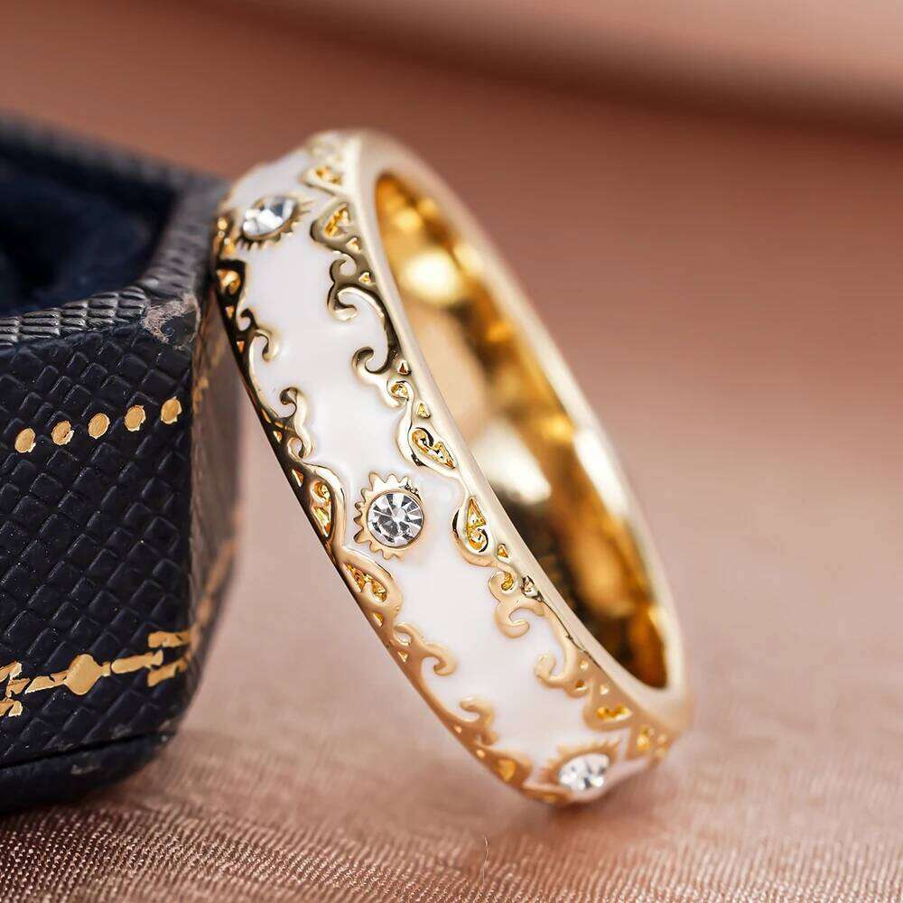 Huitan Women Metalic Rings Gold Color Engrave Design Wedding Engagement Party Daily Trendy Elegant Accessories Jewelry H260312