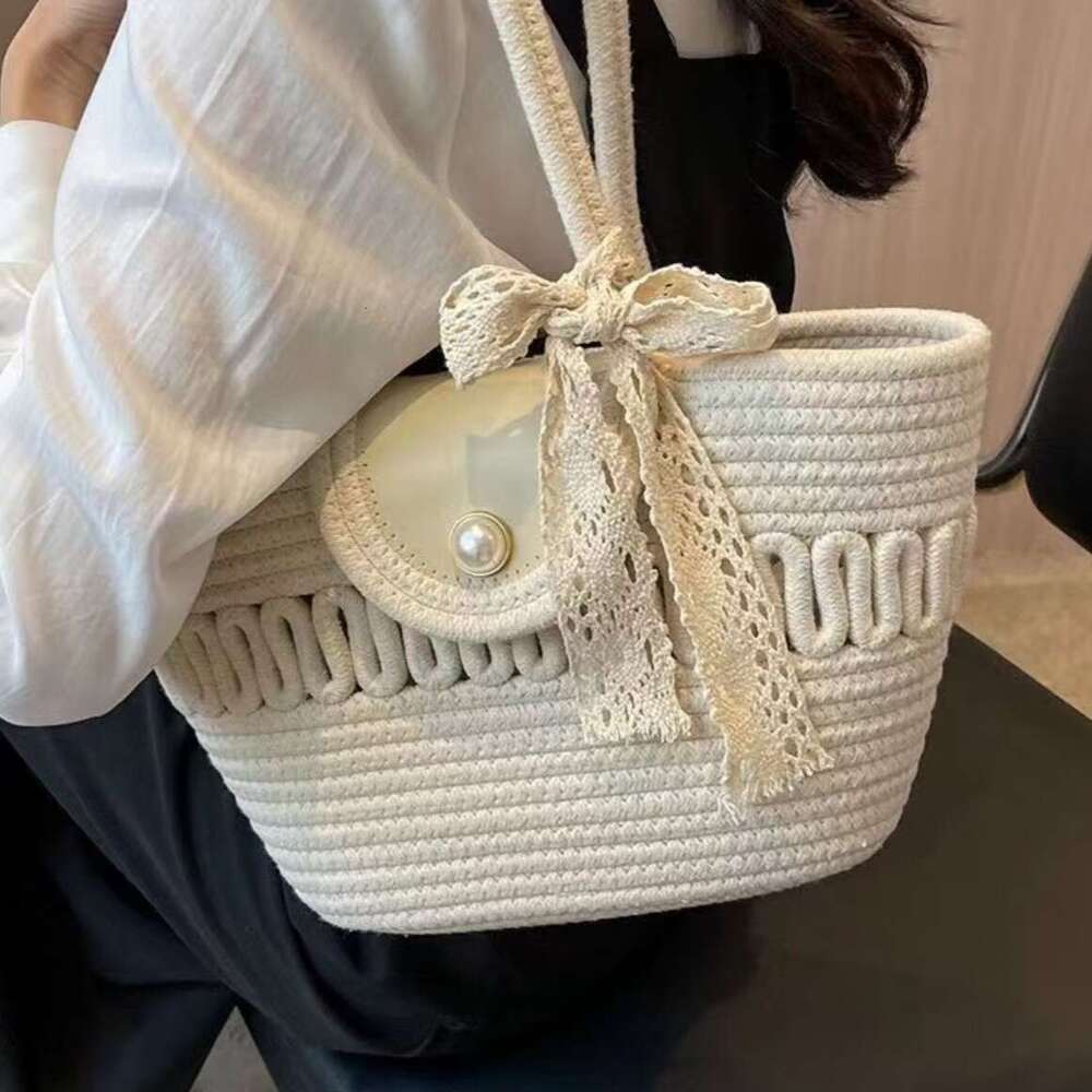 Simple Woven Handbag Large Capacity Commuter Tote Versatile Scarf Shoulder Casual Travel Beach Bag