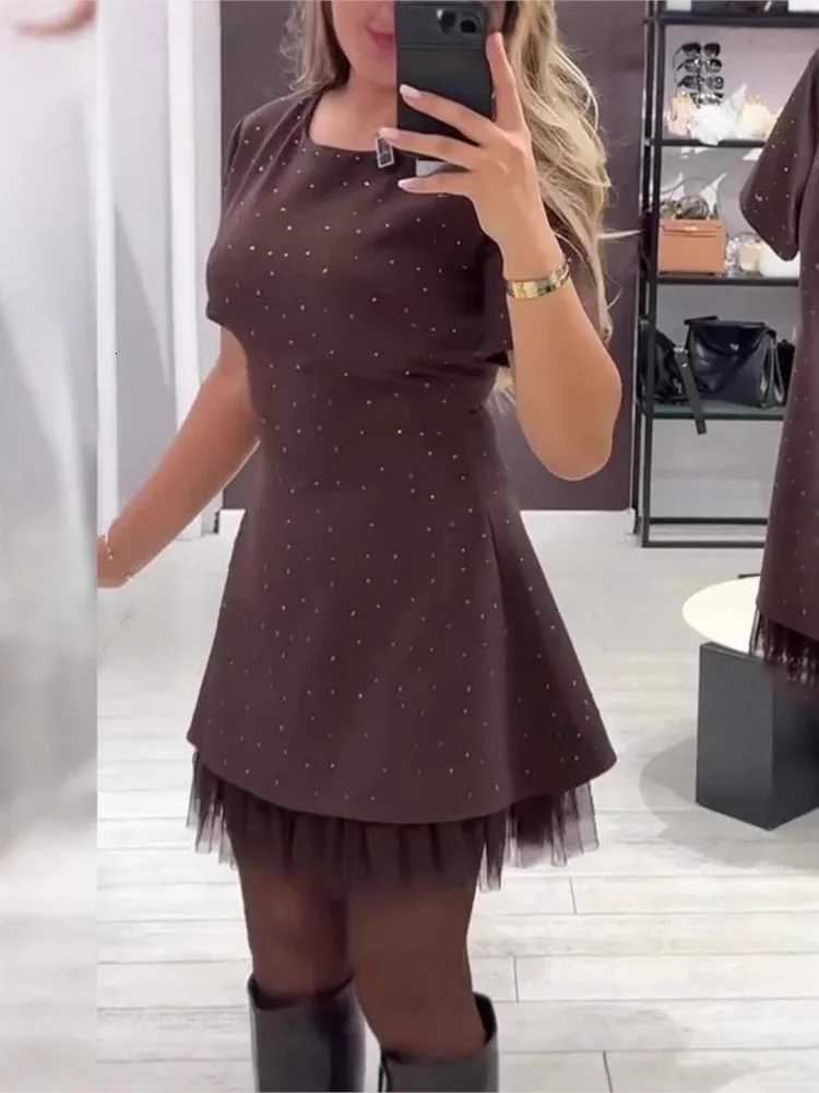 Elegant Casual Dress Spring Summer New Style Hot Rhinestone Hem Mesh Solid Fashion Dress For Women Short Sleeve Holiday DressT260314
