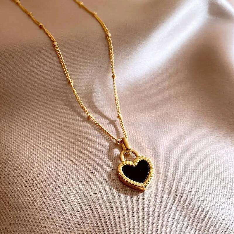 316L Stainless Steel Women's Necklaces Ethnic Style Gold Color Lock Shape Pendant Woman Necklace Casual Ladies Jewelry H260312