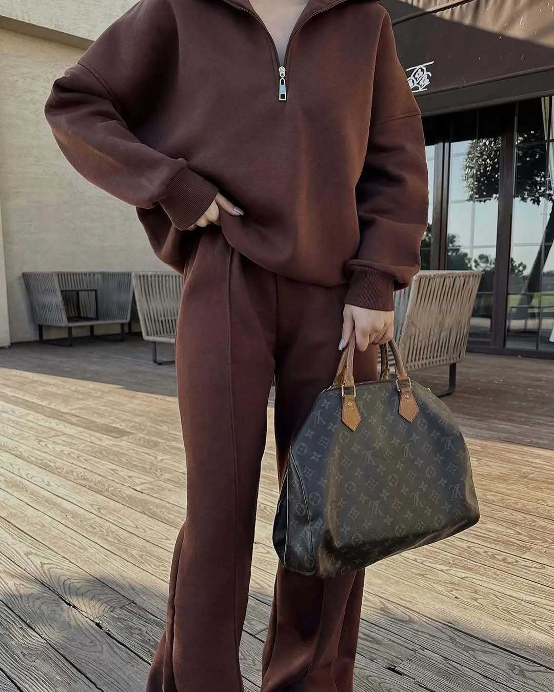New casual and sporty two-piece set stand-up collar pullover long-sleeved sweatshirt wide-leg long pants for womens clothing M260313