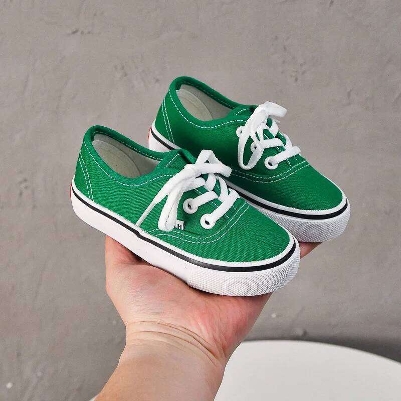 Children Simple Versatile Soft Soled Board Fashion Casual Antiskid Canvas Shoes Designer Comfort Kids Sneakers 26Y0313