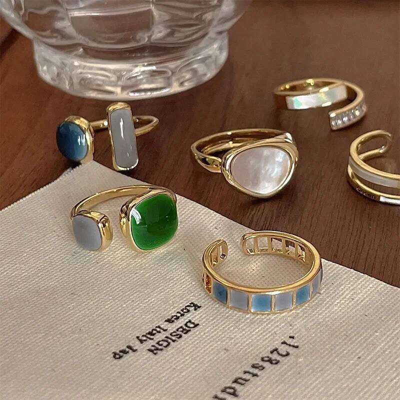 New Fashion Emerald Drip Glaze Adjustable Ring for Women 2023 French Retro Gold Color Metal Rings Exquisite Wedding Jewelry Gift H260312
