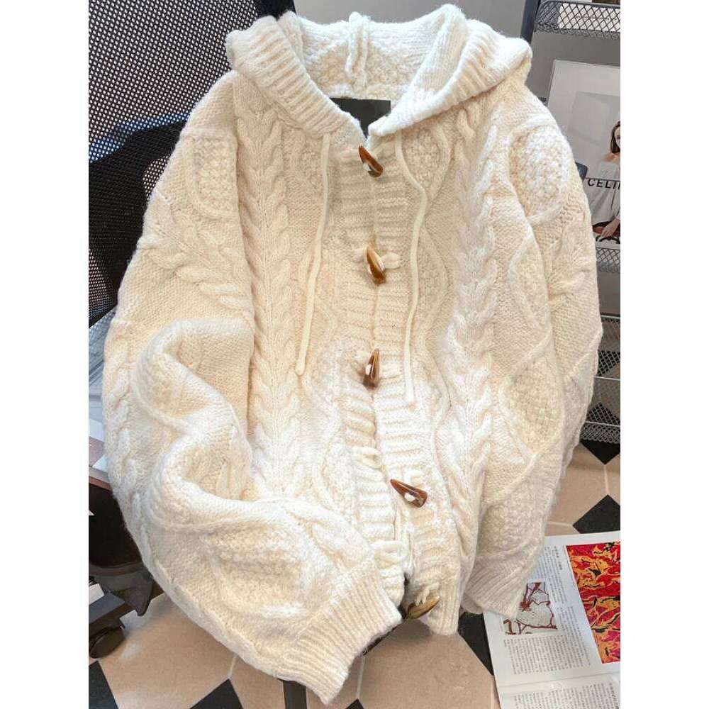 Autumn France Warm Loose Tops Women Chic Design Bull Horn Buckle Sweater Female Pretty Fashion Hooded Knitting Cardigan New 2024 Z260314