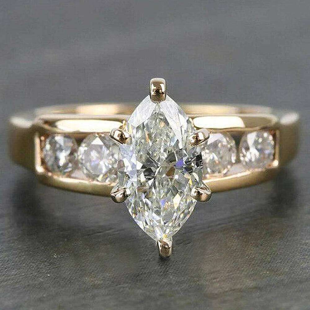 Huitan Marquise Cubic Zirconia Gold Color Rings for Women Fashion Wedding Bands Female Accessories New Arrival Jewelry H260312