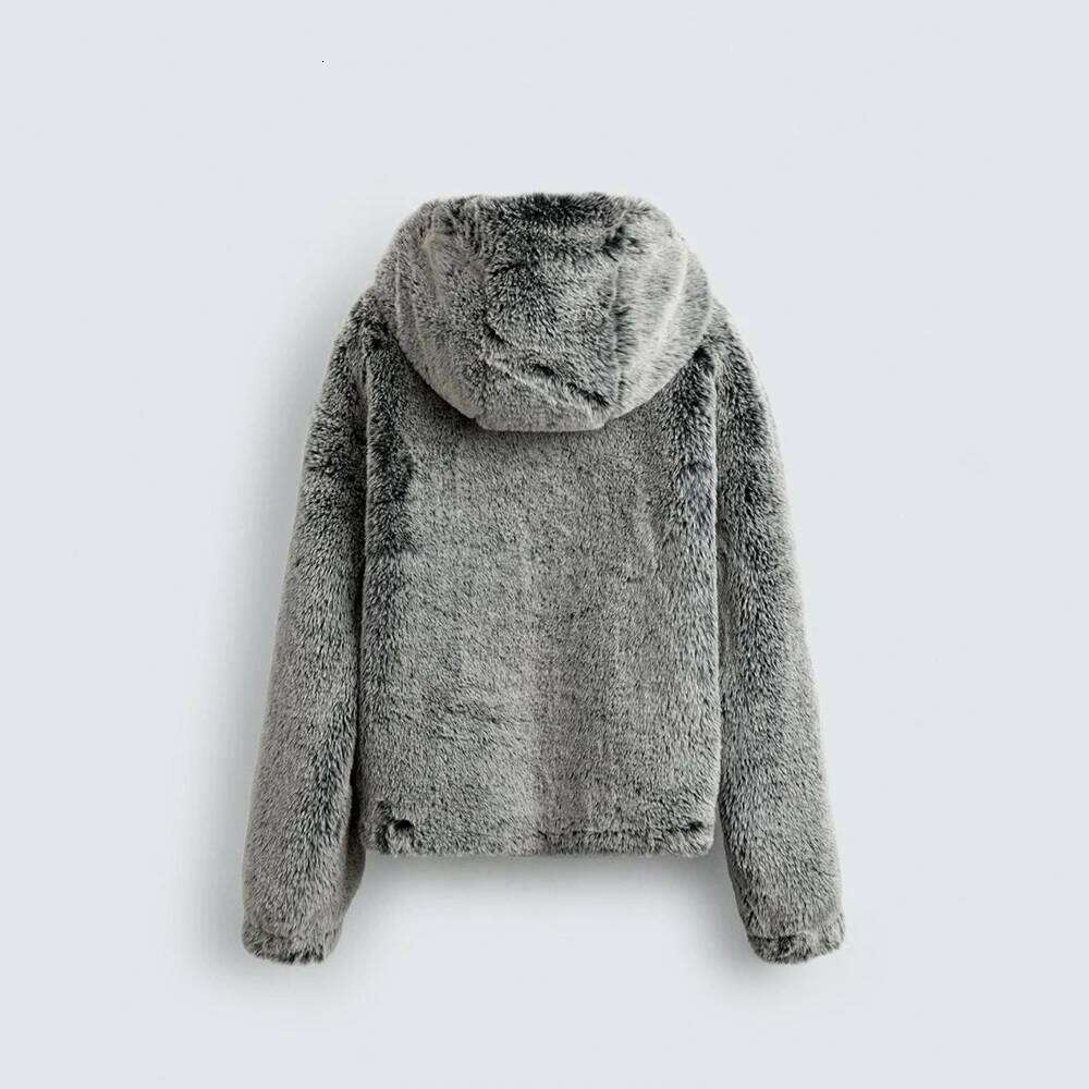 Winter New Faux Fur Long-Sleeved Jacket American Retro Fashion Trendy High Street Loose Casual Niche Men's Top 2025 Z260313