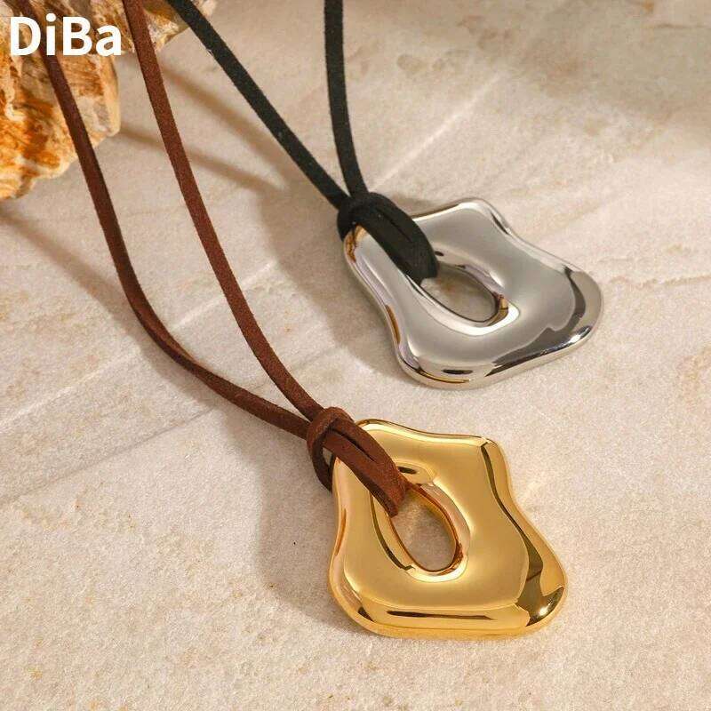 Modern Jewelry Popular Irregular Simply Design Smooth Hollow Pendant Necklace For Women Party Gifts Hot Sale Accessories H260312