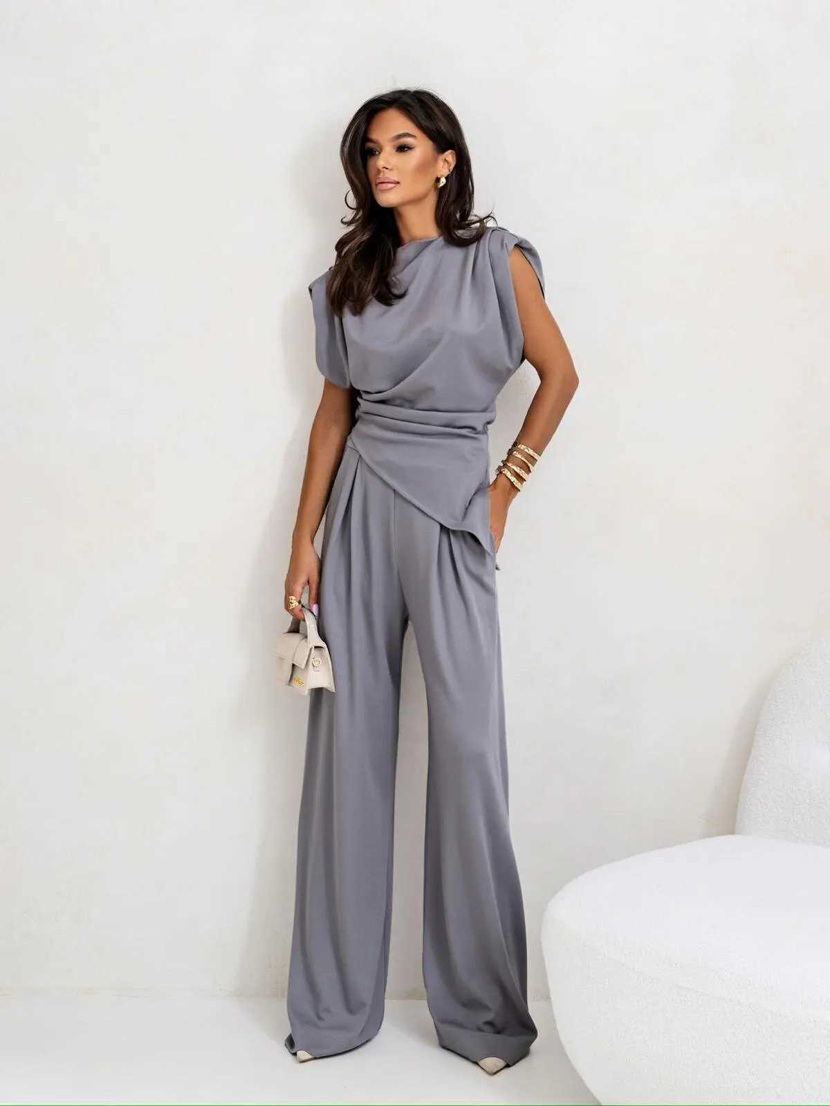 Fashionable Solid-Color Irregular Short-Sleeved Set Stylish Unisex Design for Comfortable Wear M260313