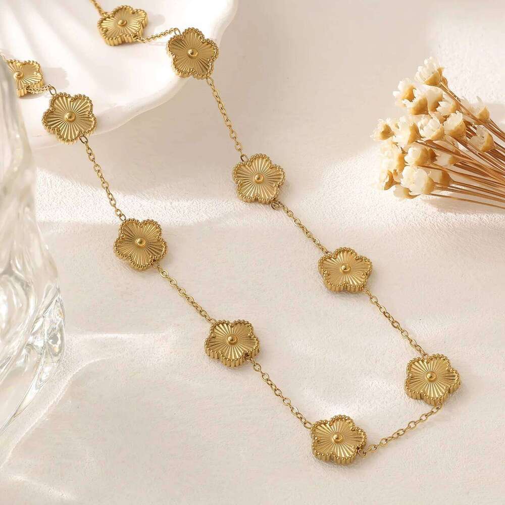 Waterproof Laser Stainless Steel Five Y2K 10 Flower Necklace Simple for Woman Daily Party Aesthetic Jewelry Cr H260312