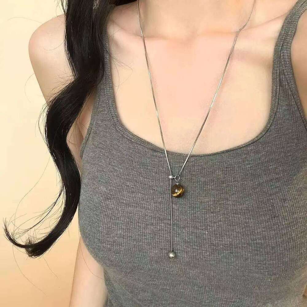 Maillard Tiger Eye Stone Tassel Necklace for Women, Autumn and Winter Vintage Style Fashion Chain, Niche Design Sweater Chain H260312