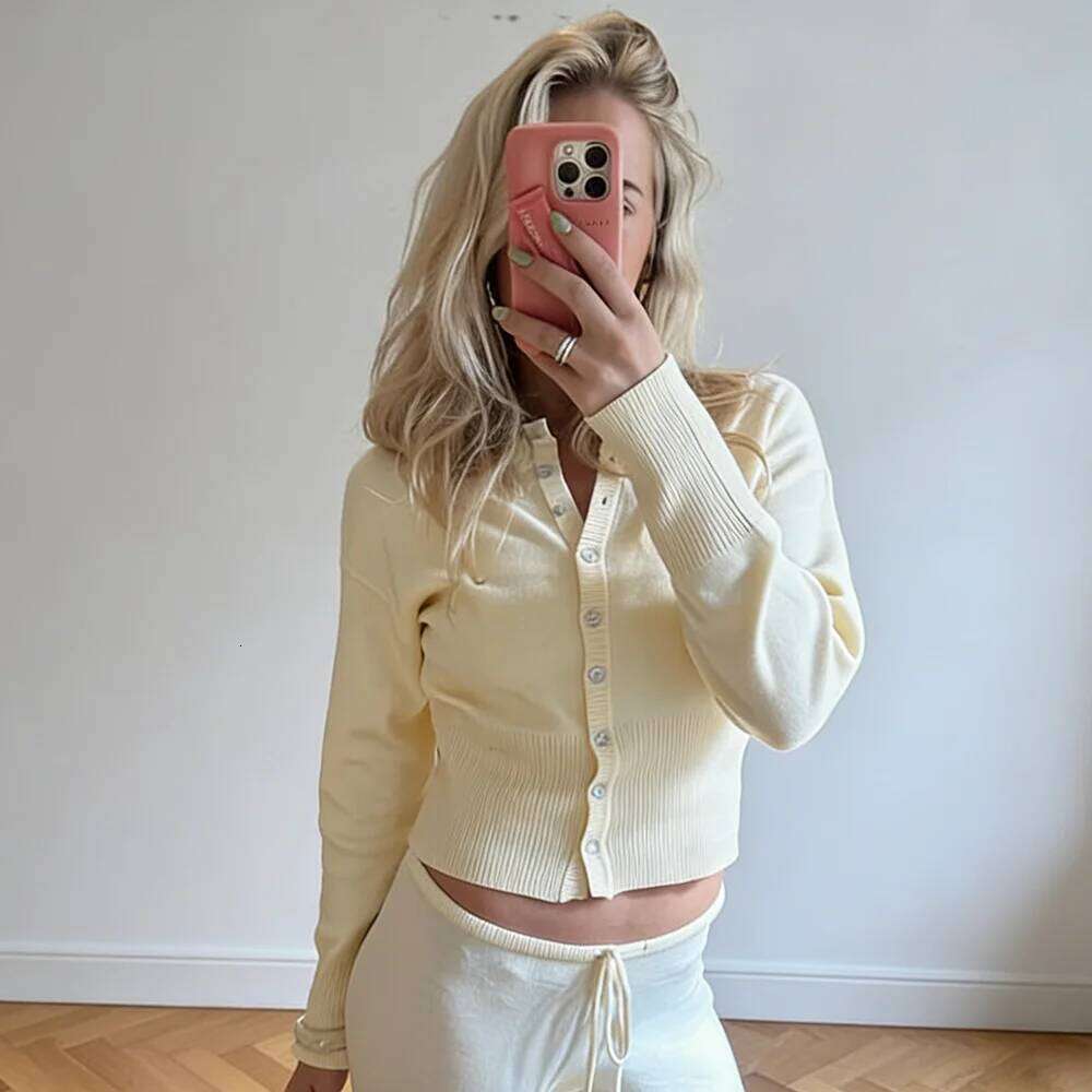 Tuularose Autumn Fashion Knitwear Female Ribbed Patchwork Slim Casual Cropped Inner Top Women Knit Cardigan Outwear Z260313