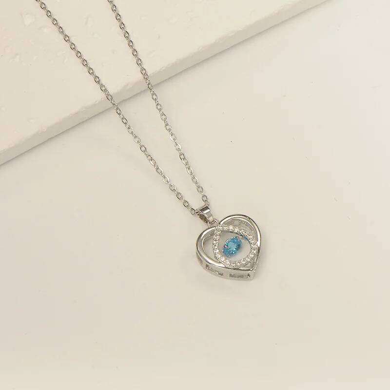 2025 New Korean Style Jewelry Necklace Fairy-Like Versatile Simple Choker Heart Pearl Collarbone Chain Wholesale H260312