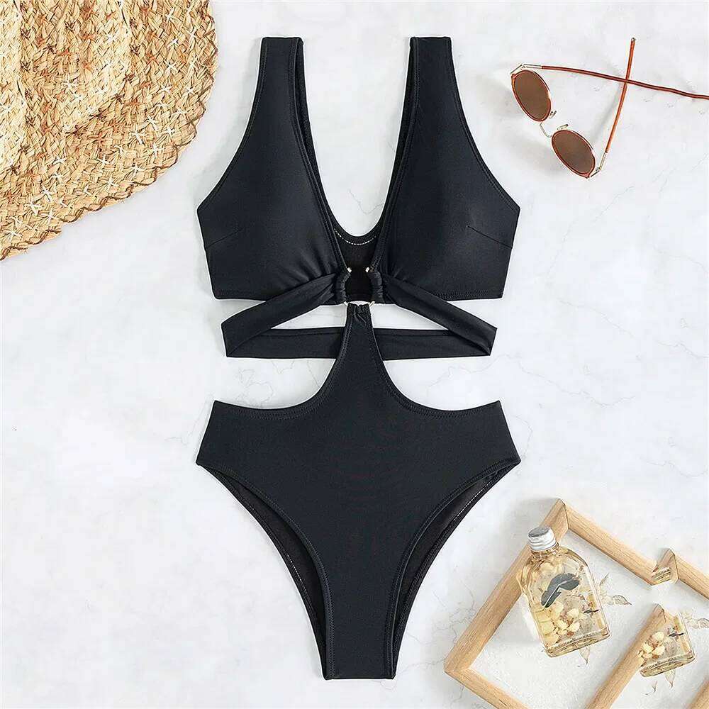 Black Bandage Hollow Out Swimwear One Piece Swimsuit Women Push Up Metal Ring Linked Monokini Bathing Suit Swimming Wear 2025 Y260303
