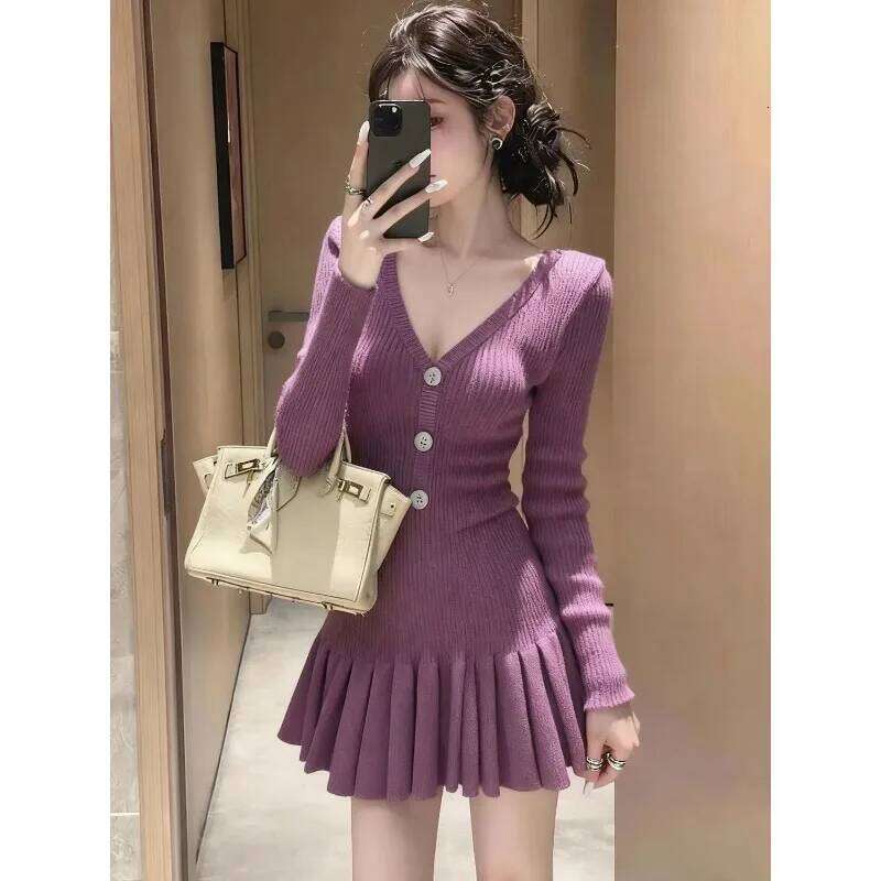 Autumn Winter Gentle and High-end Solid Color V-neck Long-sleeved Button-stitched Elegant Knitted Dress Z260314