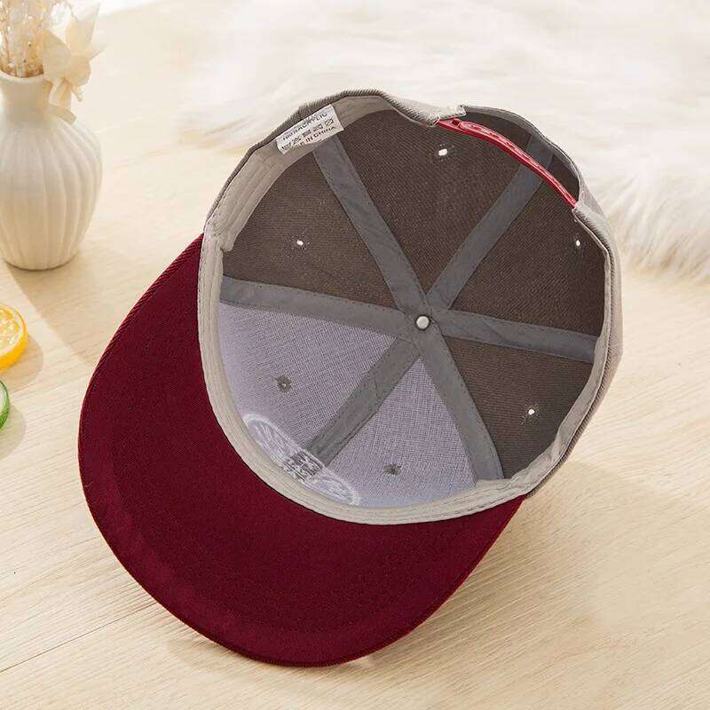 New Fashion Flat-Brimmed Baseball Korean Hip Hop Snapback Cap Men Embroidery Letters All-match Sunshade Hat Women Z260314