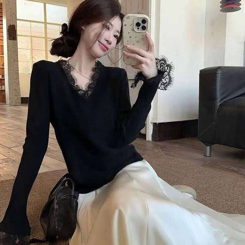 Fashion Lace V-Neck Knitted Sweater for Women Elegant Temperament Long Sleeve Jumpers Ladies Fall Winter Bottoming Pullover Z260313