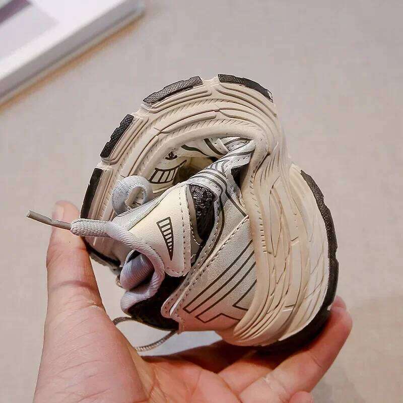 Children Sports Mesh Breathable Boys Girls Running Shoes Hook&loop New Fashion Kids Sneakers Thick Soft Sole Trendy 26Y0313