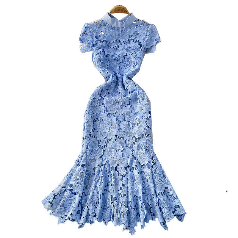 2026 elegant and exquisite lace short sleeved stand up collar women's summer new slim fit waist cinched mermaid dress