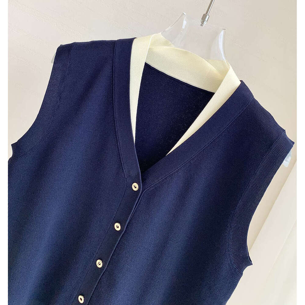 2026 Spring and Summer New Design Color blocked V-neck Sleeveless Commuter Loose Knitted Women's c10 Tank Top