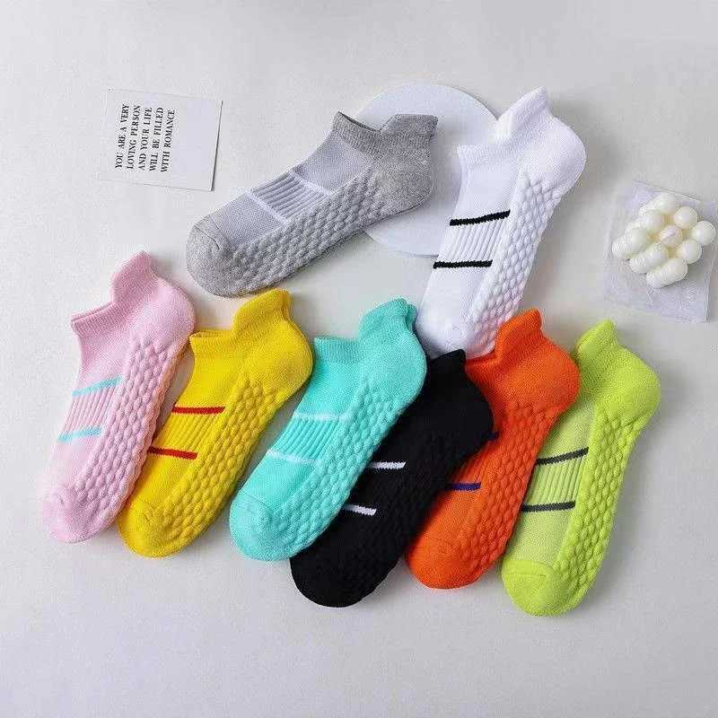 Men Women Running Socks Basketball Breathable Anti Slip Sport Cycling Walking Women Outdoor Sock Cotton Athletic No Sweat Sock D260313
