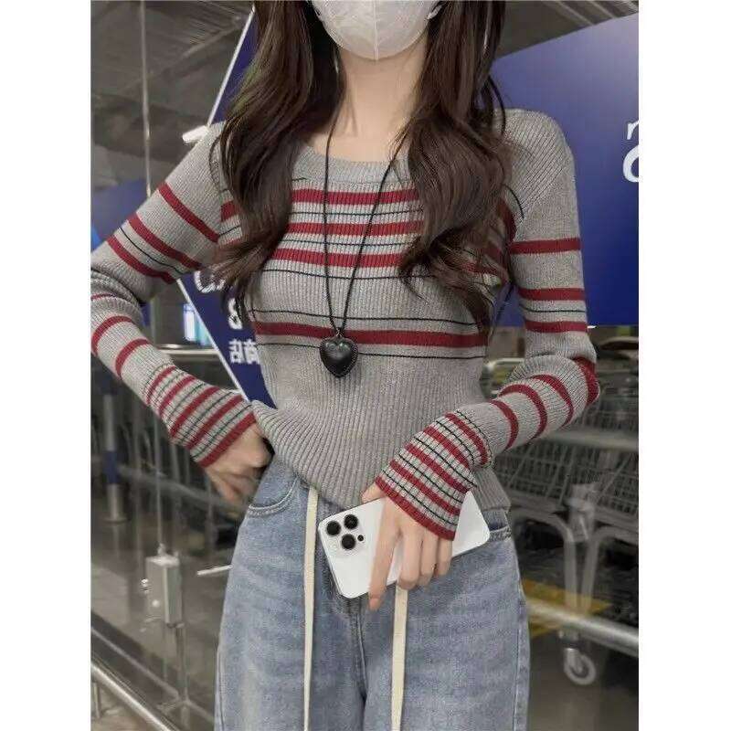 Gray Striped Round Neck Straight Shoulder Long Sleeve Sweater Women's Short Base Shirt Top Z260313