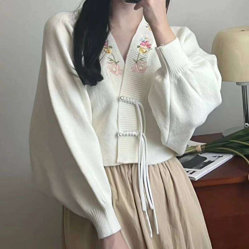 Cardigan Women V-neck New Chinese Style Ins Embroidery Design Trendy All-match Outwear Knitted Gentle Elegant Autumn Cozy Chic Z260313