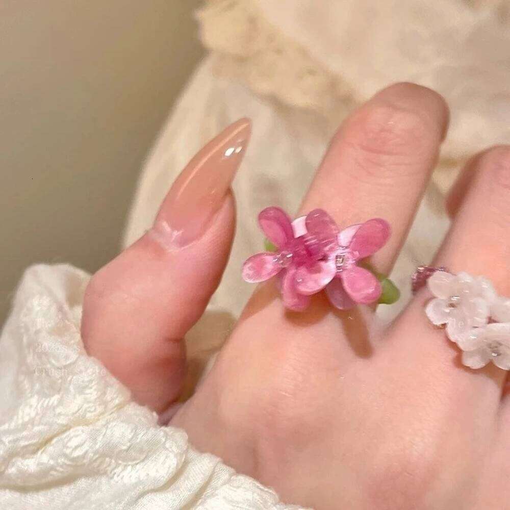 New Romantic Cute Violet Flower Ring Spring Summer Elastic Beaded Rings for Women Friends Korea Finger Jewelry Accessories Gift H260312