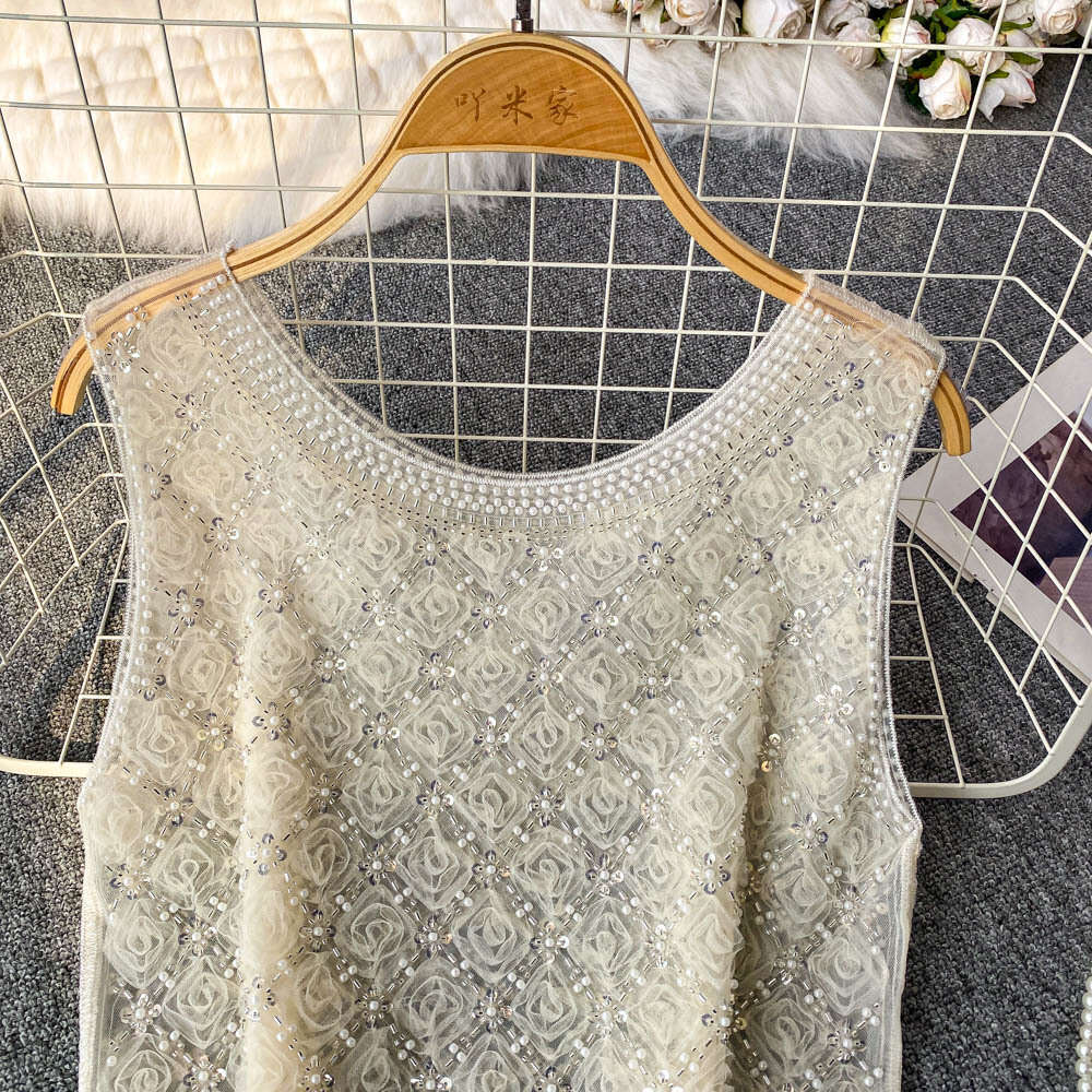 Designer European style high-end sequin bead round neck sleeveless women's vest with mesh and A12 slim fit for spring and summer