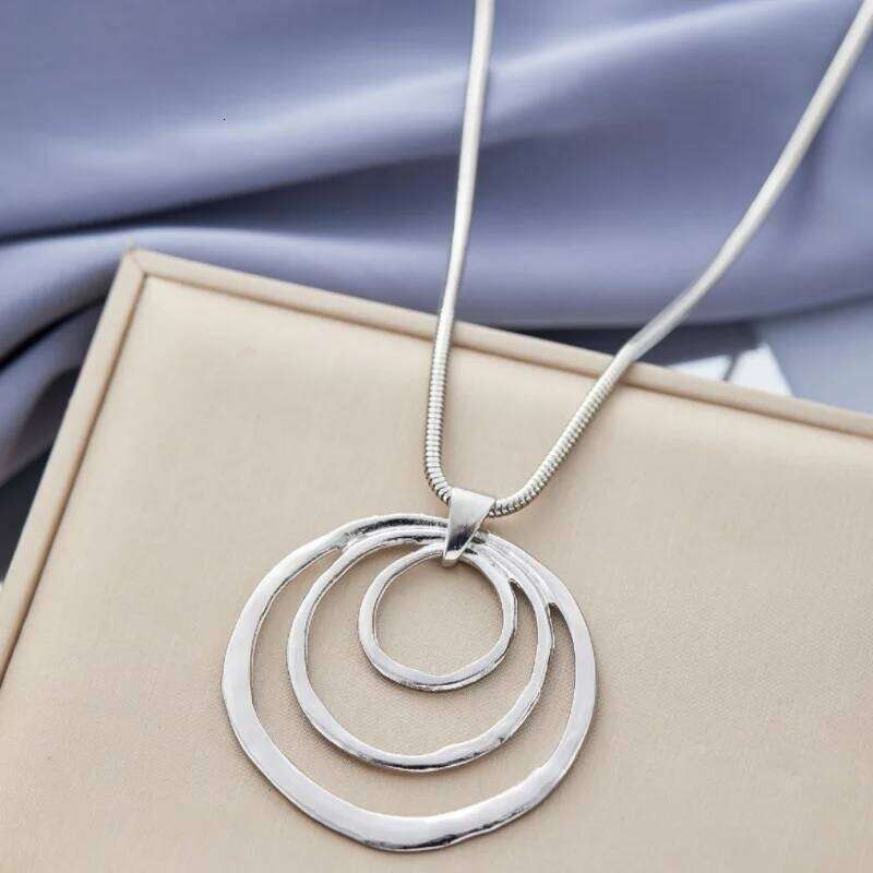 Fashion Simple Design Winding Circle Pendant Necklace Women Personalized Trend Holiday Party Jewelry Accessories H260312