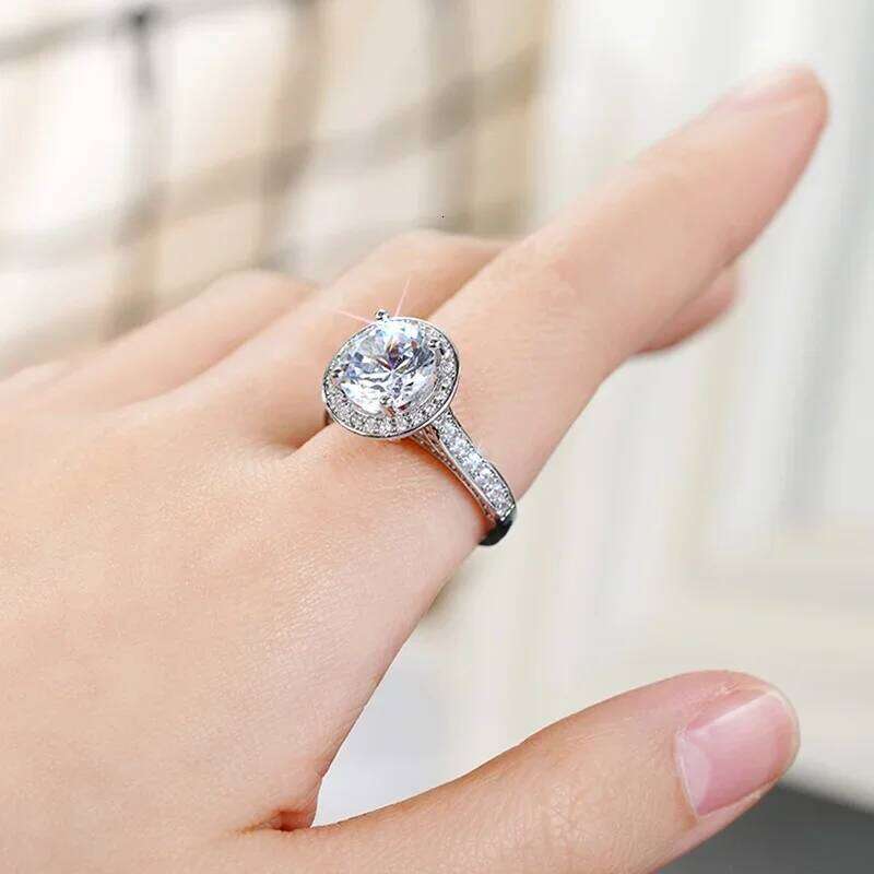 Huitan 4 Claw Setting Round Cubic Zirconia Wedding Rings for Women Temperament Elegant Lady Accessories Engagement Band Jewelry H260312