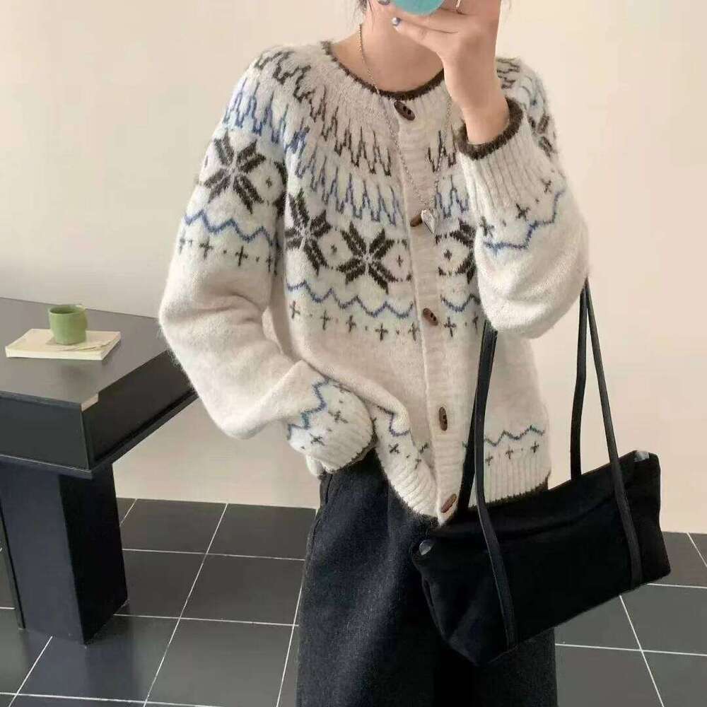 Autumn Winter Retro Jacquard Women Sweater Korean New Lazy Style Loose Long Sleeves Bull Horn Button Knitted Cardigan Z260314