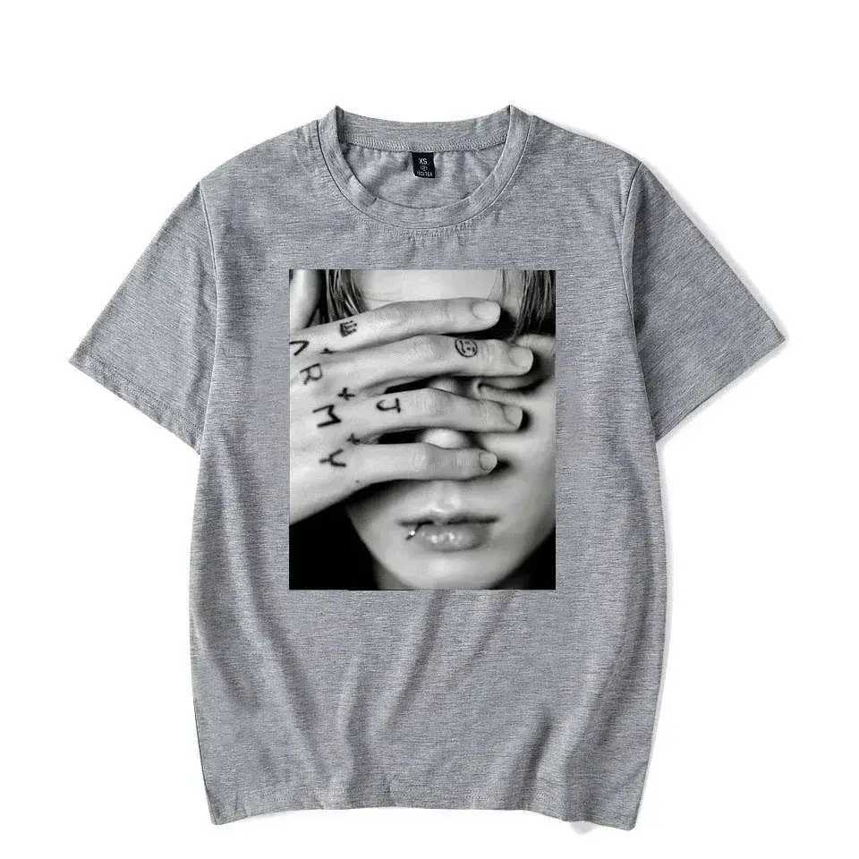 Gothic T-Shirt Kpop Aesthetic Goth Fashion Streetwear Tops Vintage T-Shirt Jungkook Graphic T-Shirt Oversized Tops Tees Unisex D260313