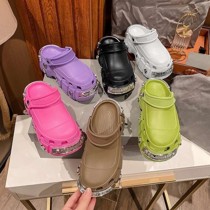 New Summer Paris Clogs for Women, Outdoor Wear, Non-Slip, Height-Increasing, Thick-Soled, Closed-Toe Sandals, Thick-Soled Couples' Shoes with a S