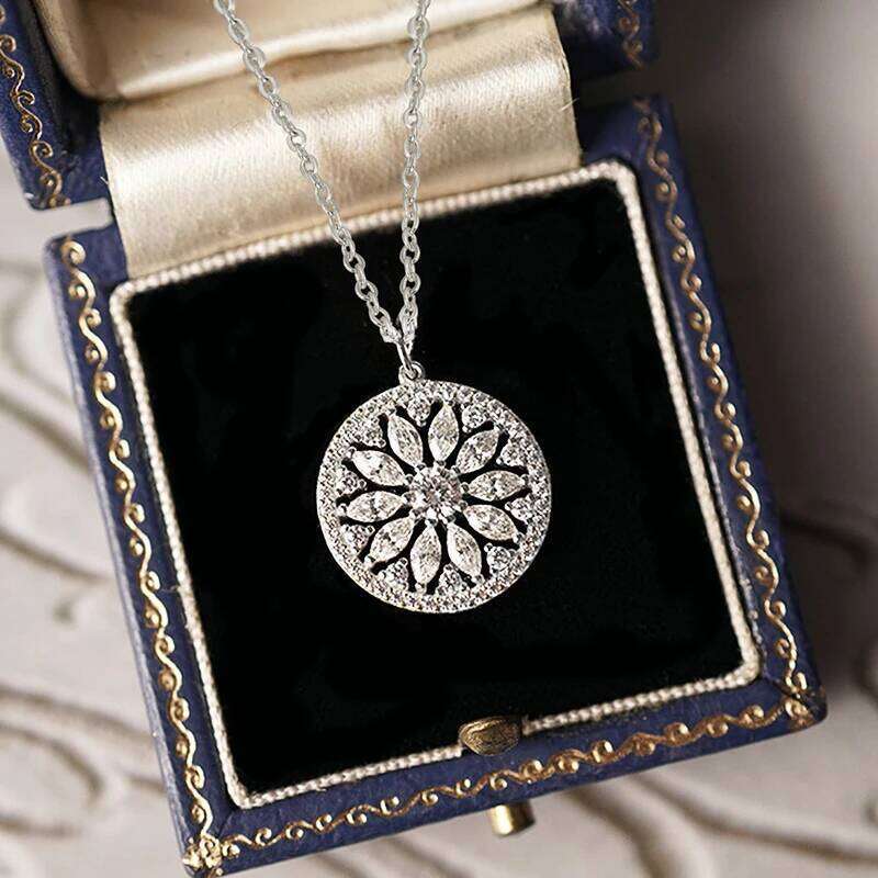 Huitan Romantic Sunflower Design Cubic Zirconia Women for Wedding Party Delicate Flower Pendant Necklace Trendy Jewelry H260312