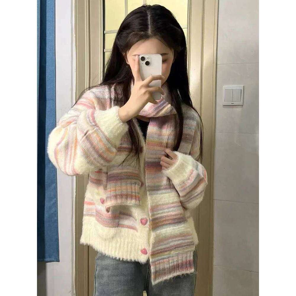 2026 Harajuku Y2k Kardigany Rainbow Striped Cardigan Women Kawaii Heart Button Japanese Soft Sweet Knitted Sweater Chic New Coat Z260313