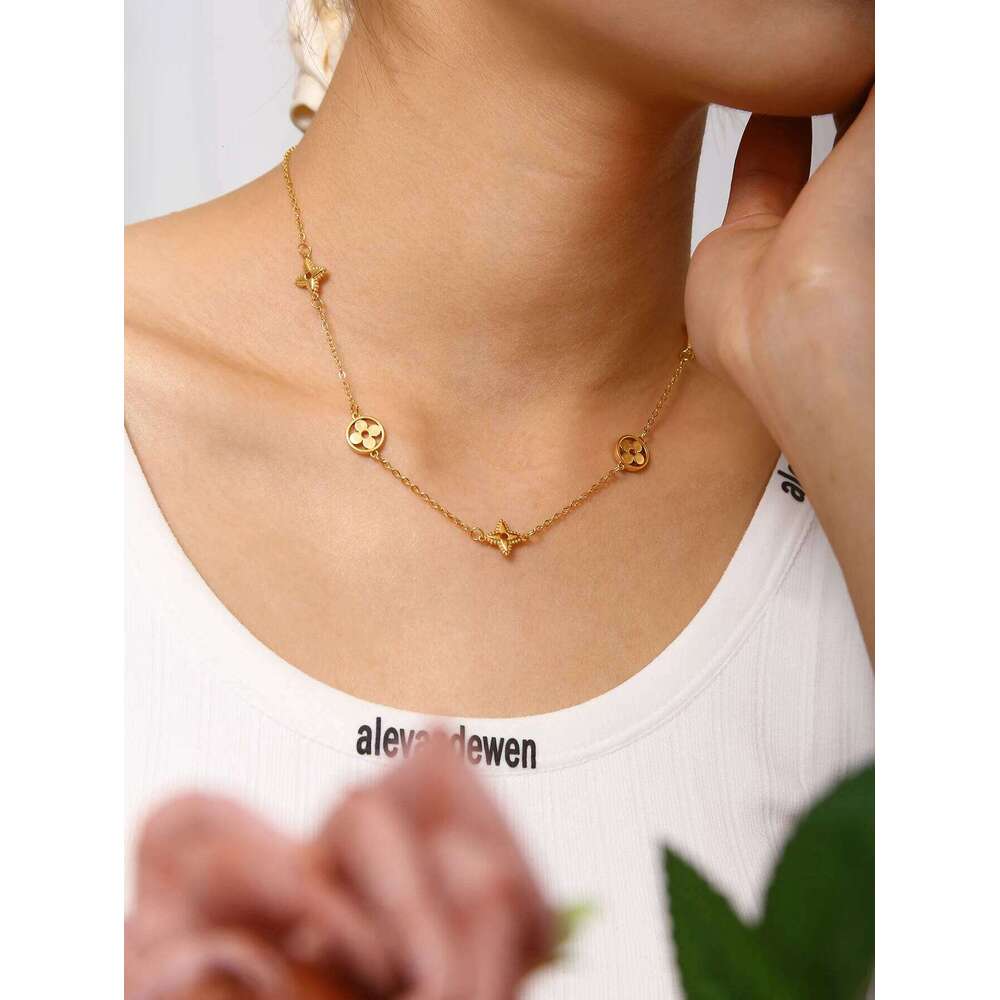 Fashion Simple Temperament Old Money Style Senior Sense Of Stainless Steel 18K Gold-Plated Cr Necklace For Women H260312