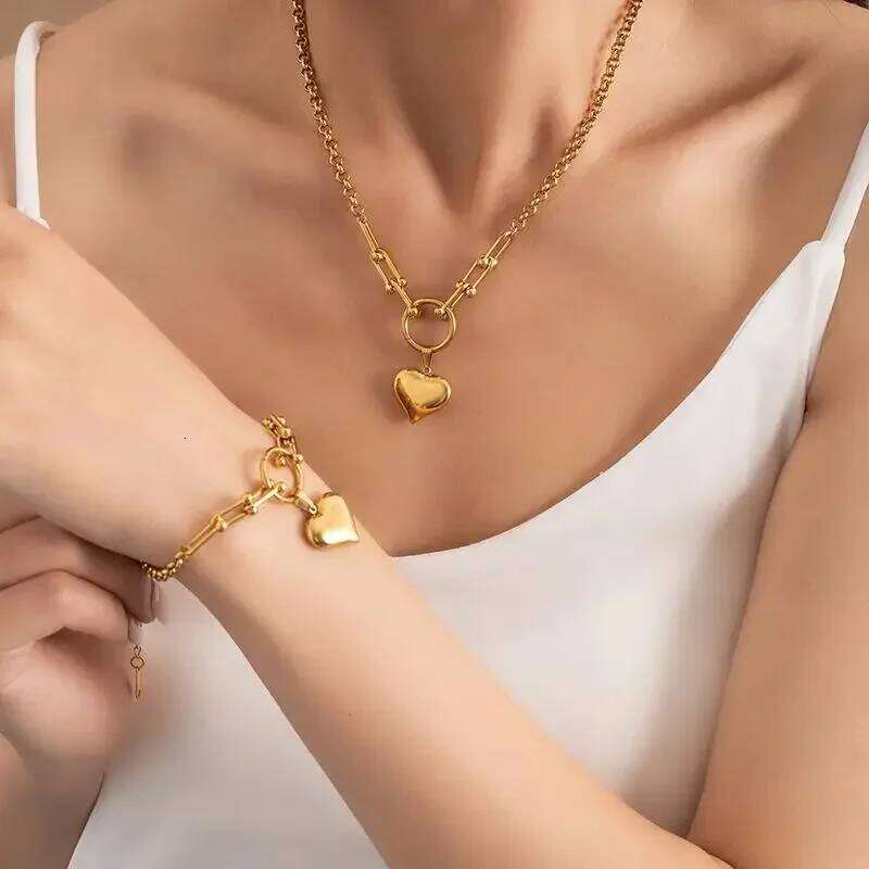 Fashion Vintage Stainless Steel Heart Pendant For Women Choker Necklace Non-Fading Accessories H260312