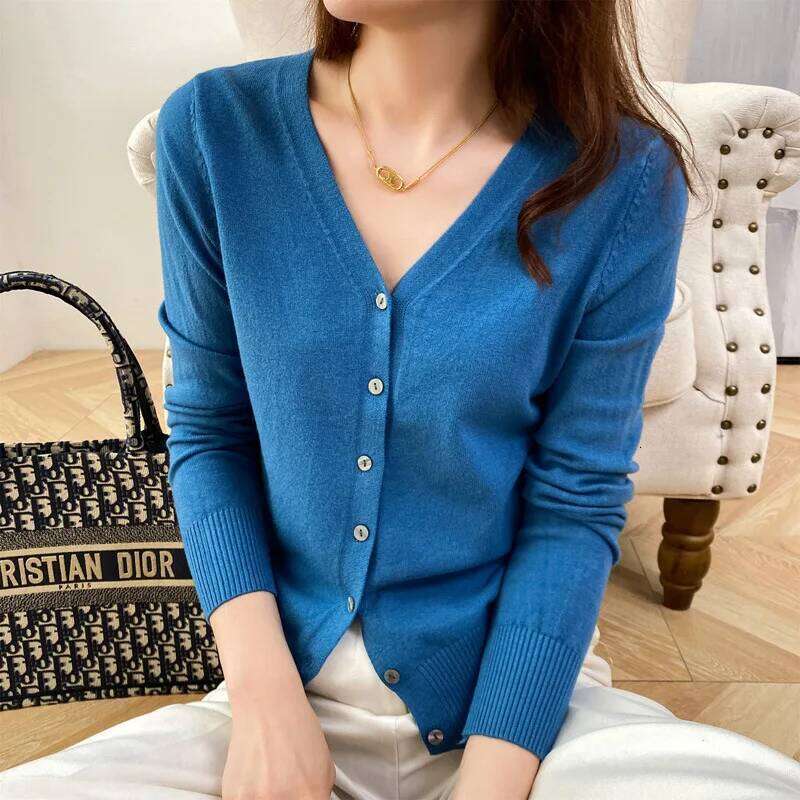 Autumn Winter Knitted Women's Thin Short Round Neck Sweater Loose V Long-sleeved Korean Temperament Cardigan Z260313