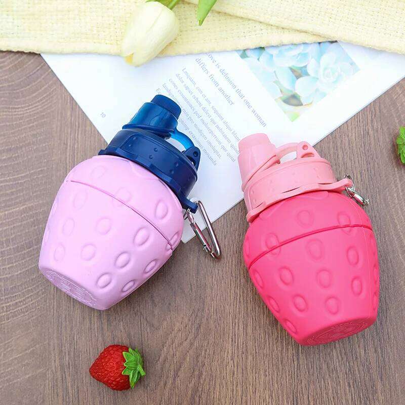 Portable Foldable 600Ml Travel Sports Strawberry Shaped Water Bottle Kids Silicone Telescopic Cup Z260314