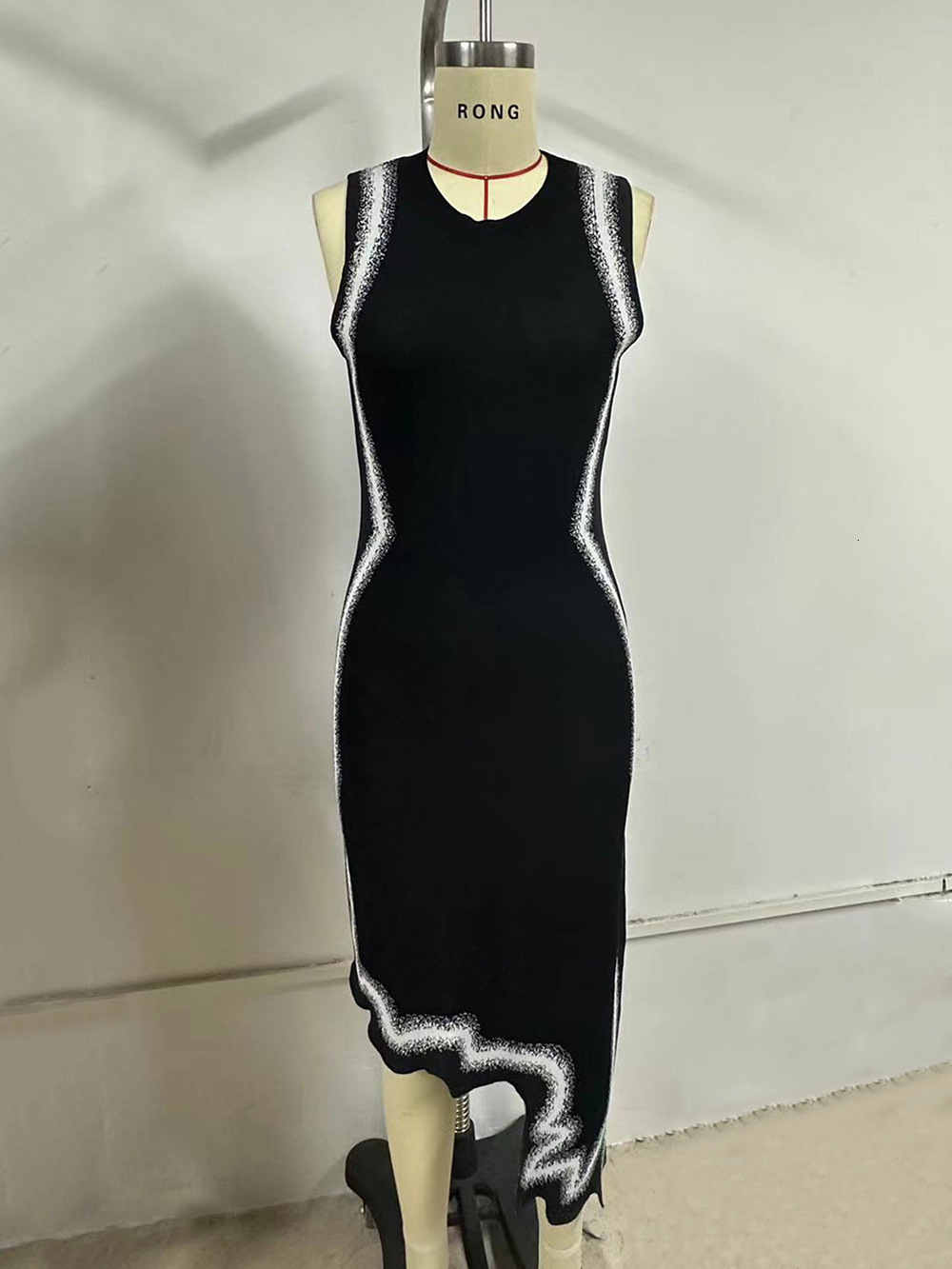 Fashion Contrasting Irregular Hem Slim Dress For Women Elegant Round Neck Sleeveless Midi Dresses Summer Lady High Street Robes 240802