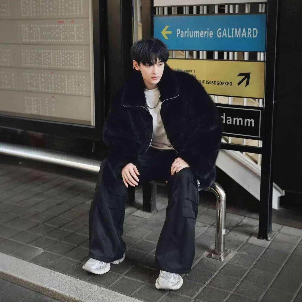 Men's Solid Color Turn-down Collar Long Sleeve Casual Trendy Loose Luxury Faux Fur Coats Winter New Fashion Male Clothes Tops Z260313