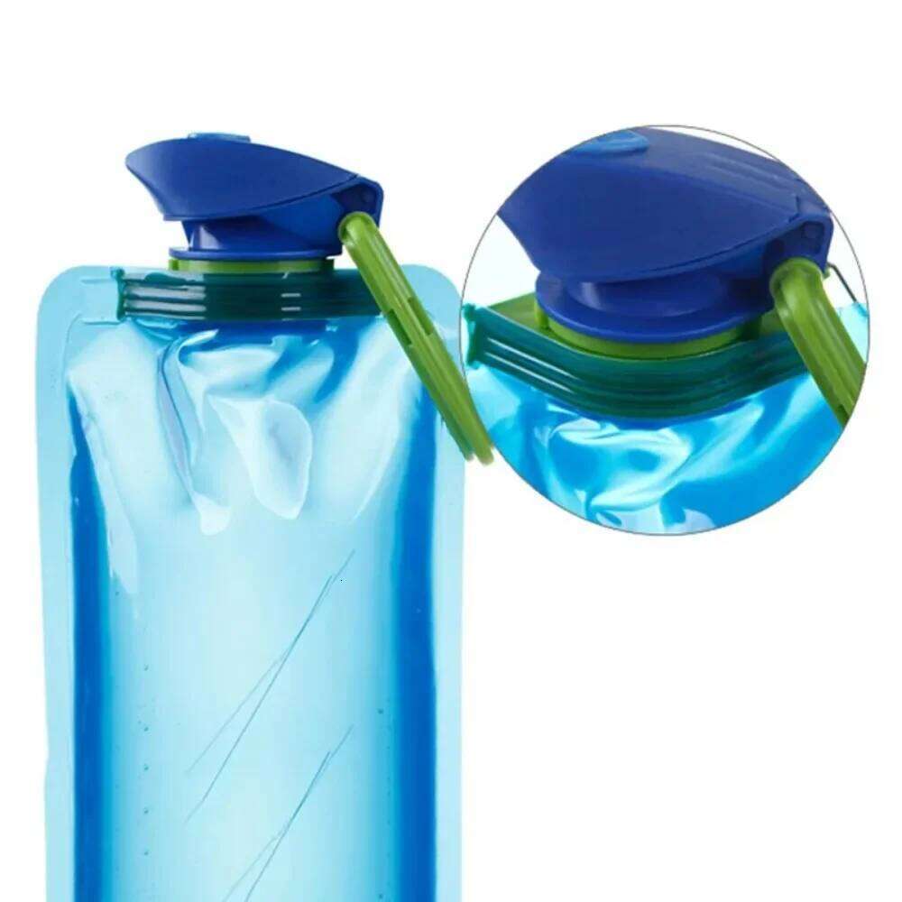 Foldable Reusable Water Bottle - Flexible Soft Flask with Carabiner Clip, Ideal for Travel and Outdoor Sports Hydration Needs Z260314