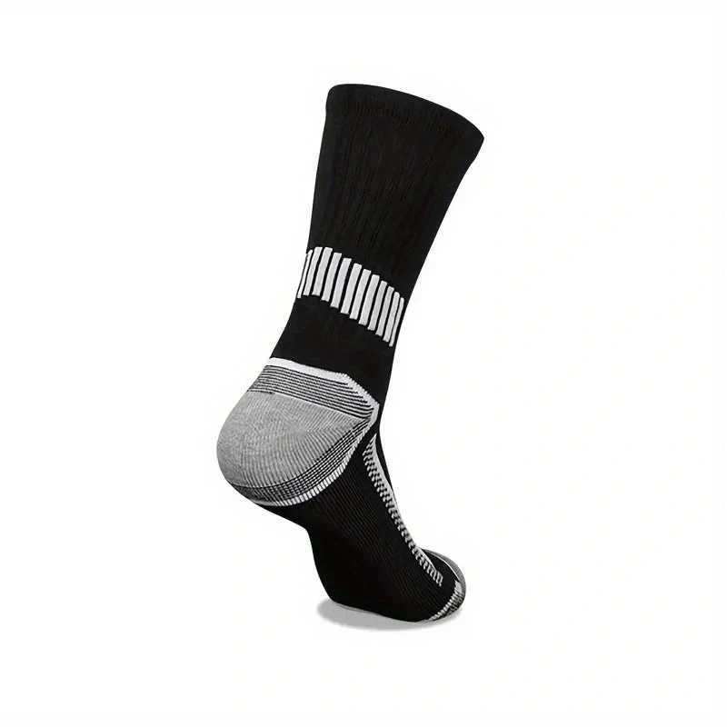 6 Pairs of MENS Sports Socks Sweat Absorbing Comfortable and Breathable Suitable for Basketball Training and Outdoor Running D260313