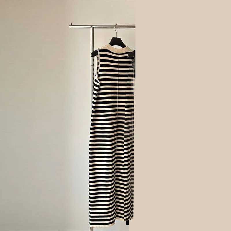 striped knitted sleeveless vest dress for women in summer loose and slimming high waist straight tube skirt retroT260314